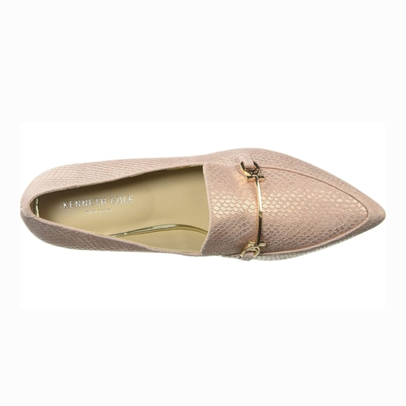 Camelia Keeper Flats​ - Picture 2 of 5